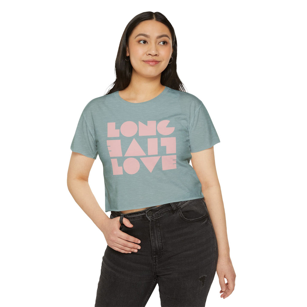 💖 Long Live Love – Retro Women’s Festival Crop Tee 🎶🌈