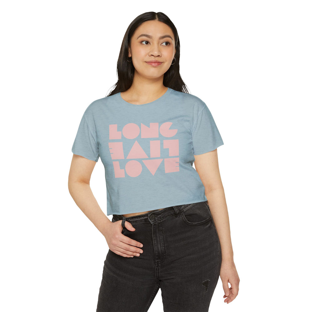 💖 Long Live Love – Retro Women’s Festival Crop Tee 🎶🌈